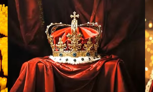 Queen by Candlelight