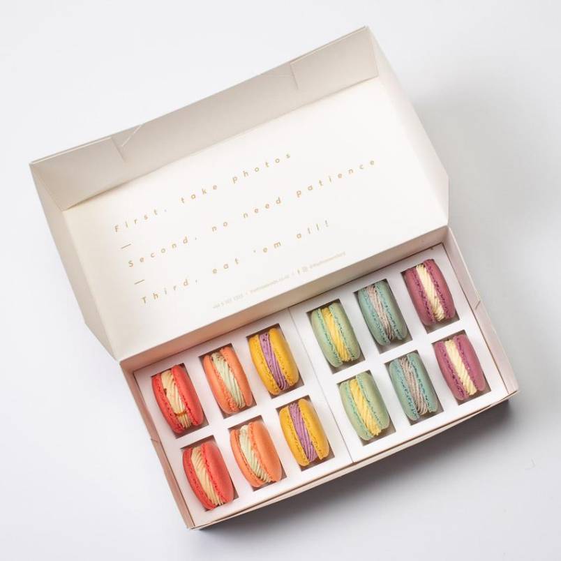 Rainbow macarons - the three words
