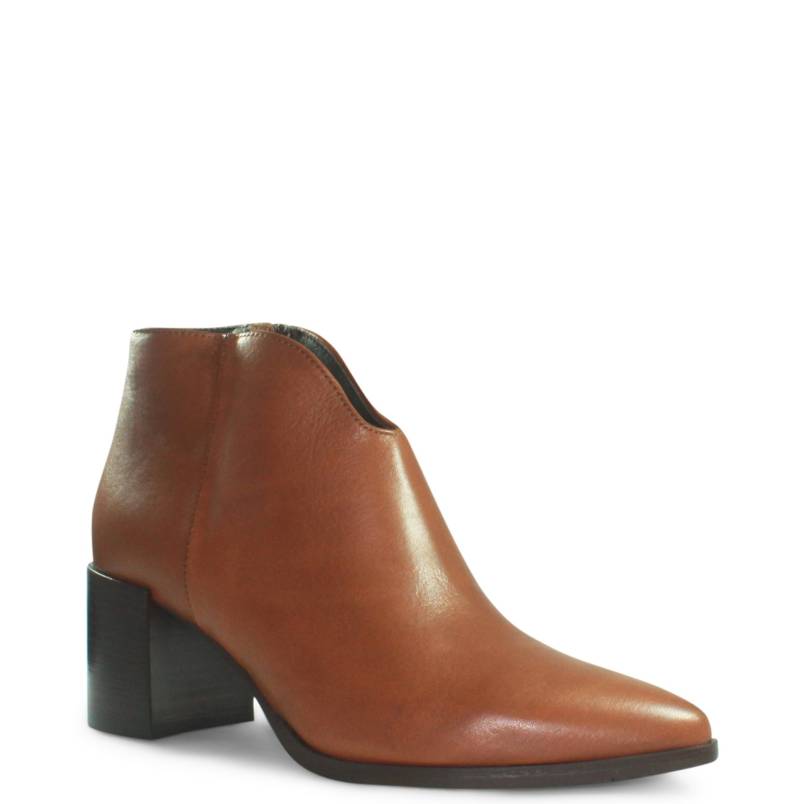 Kathryn Wilson - Boots