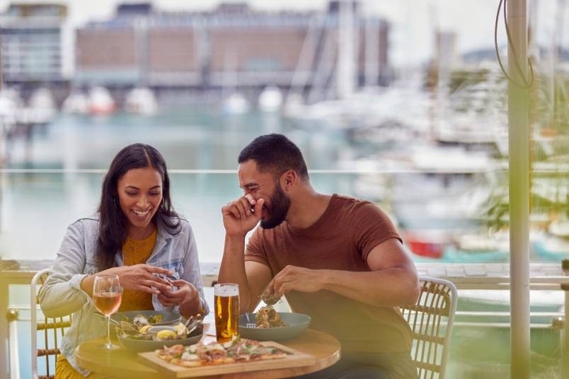 waterfront-dining