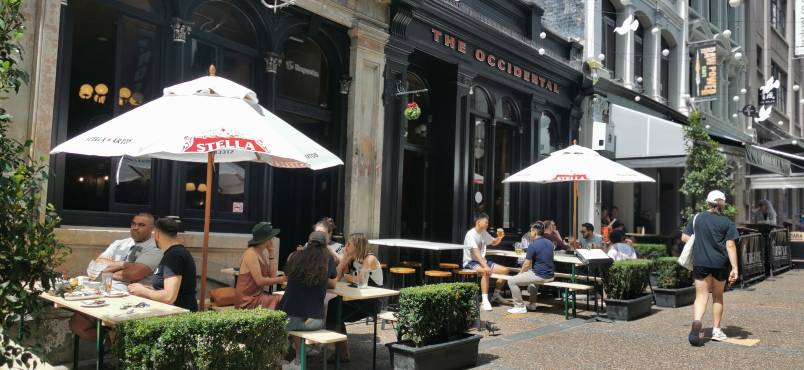 Occidental-Outdoor-Dining