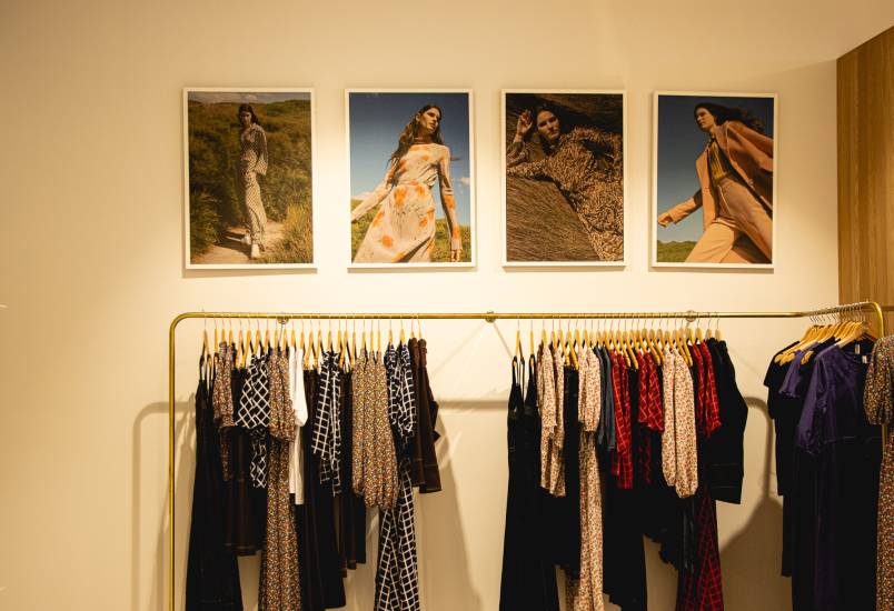 Clothing rack