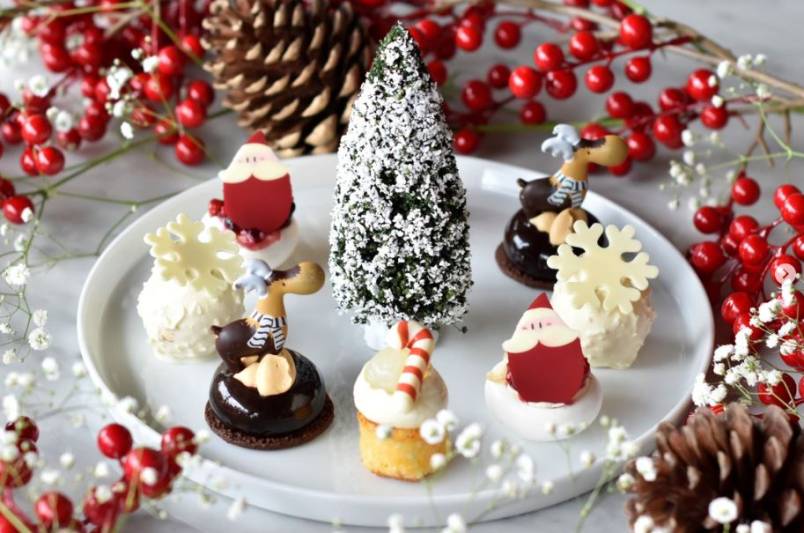 The-Living-Room-Christmas-Afternoon-Tea.JPG