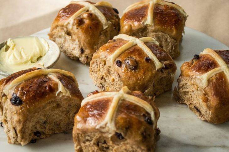 Amano-hot-cross-buns