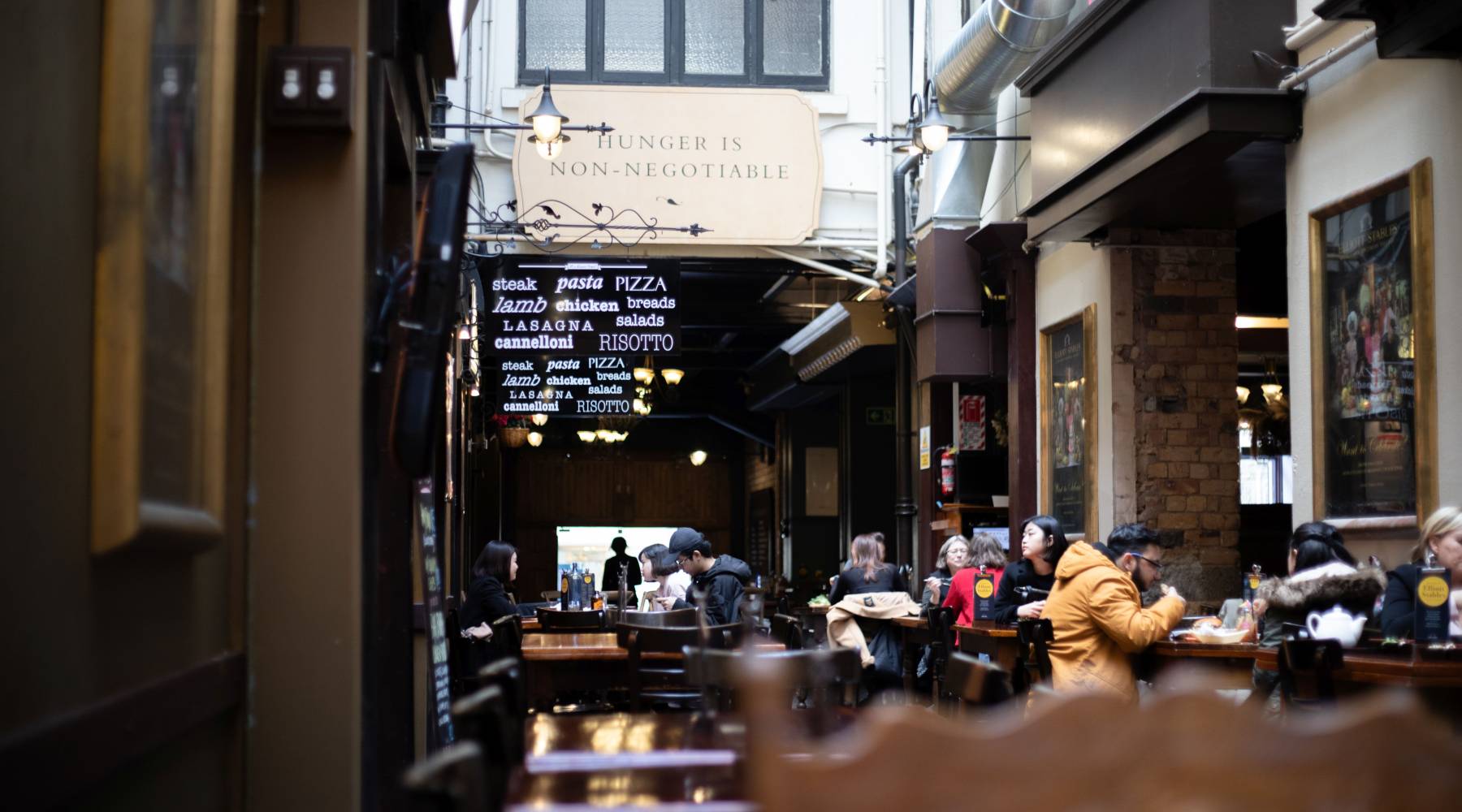 Archived Thursday Sessions at Elliott Stables Heart of the City